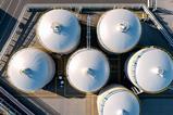 Bulk liquid and gas storage