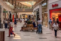 Shopping mall