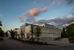 Munich Len_Credit Nuveen