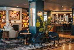 Hotel lounge