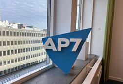 AP7 logo