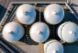 Bulk liquid and gas storage