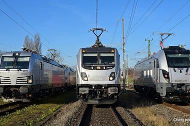 Refinancement_ 3 locos crédit photo