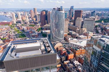 dreamstime_l_329544465