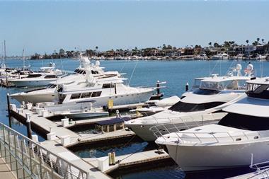Yatch, Marina