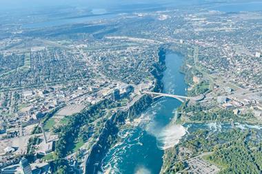Niagara Falls, border between US and Canada, Unsplash