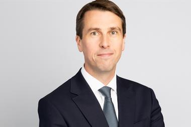 Paul White, Hines