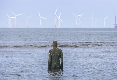 antony-gormley-iron-man
