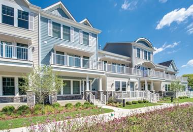 Eldridge-Townhomes, Elmhurst, IL_Credit AIMCO, LaTerra and Respark