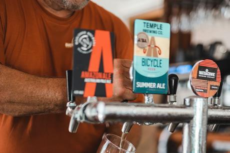 Bar, pub, beer, Australia – zac-edmonds-unsplash