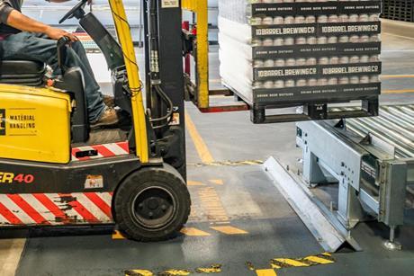 Warehouse credit Pexels