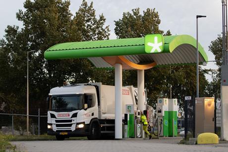 Pioneer - OG filling station  (1)
