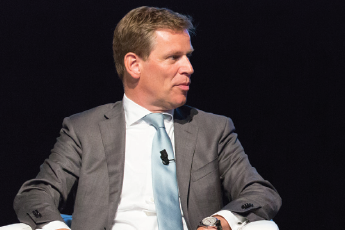 Patrick Kanters of APG is interviewed by Piet Eichholtz