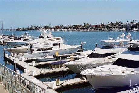 Yatch, Marina