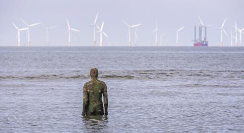 antony-gormley-iron-man