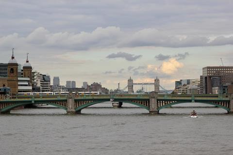 London, Thames, Southwark Bridge