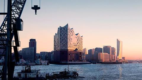 Elbtower (far right) CGI: David Copperfield Architects