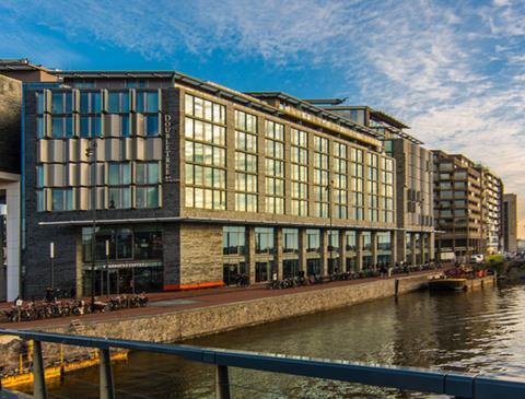 doubletree by hilton amsterdam centraal station