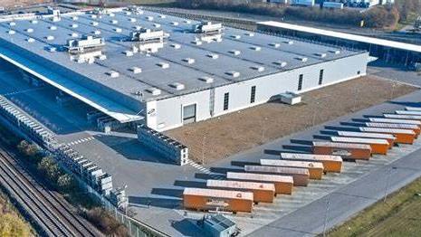 P3 taps public debt market for €600m after 2 years out