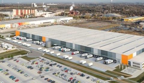 amazon logistics facility in dortmund photo amazon de