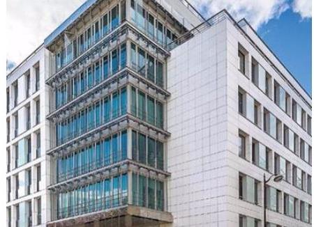 17 avenue matignon in paris