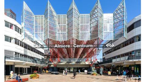 Almere Centrum, sold by URW