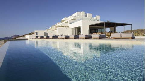 White Coast Pool Suites
