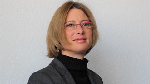 Dr Nicole Lux