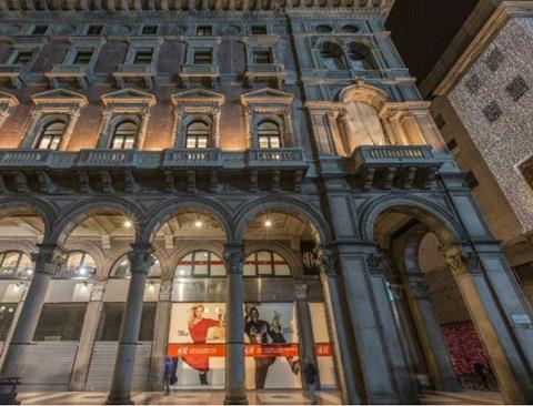 piazza duomo 25 rs