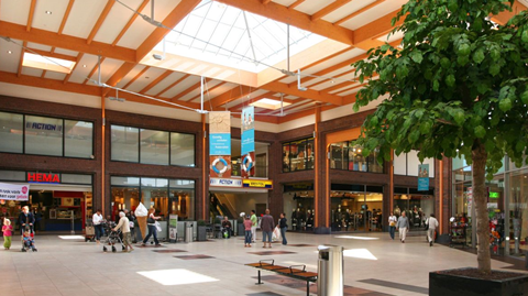 Polderplein shopping centre in Hoofddorp