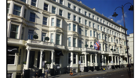 Radisson Blu, Cromwell Road