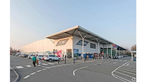 LCN acquires two supermarkets in the UK