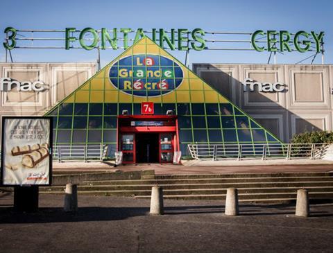 hammerson acquires cergy 3 adjoining its les trois fontaines scheme in paris