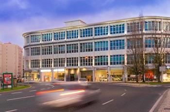 cushman wakefield and jll recently announced the sale of the 48 000 m2 entreposto office building a