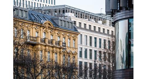 Gloria retail and office building complex in Berlin